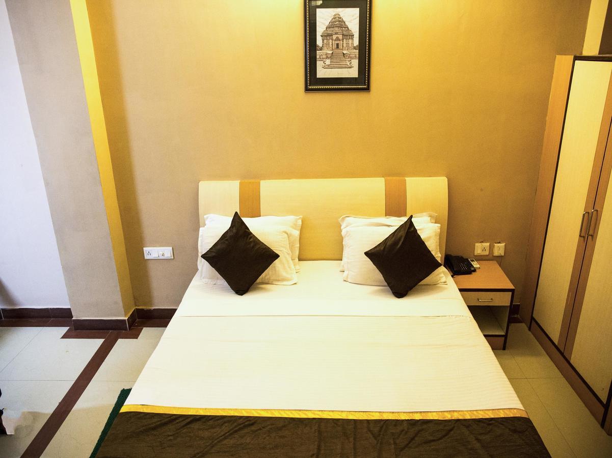 Oyo 3345 Shubham Beach Hotel Puri Kültér fotó