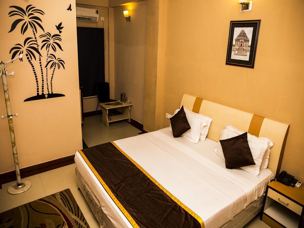 Oyo 3345 Shubham Beach Hotel Puri Kültér fotó