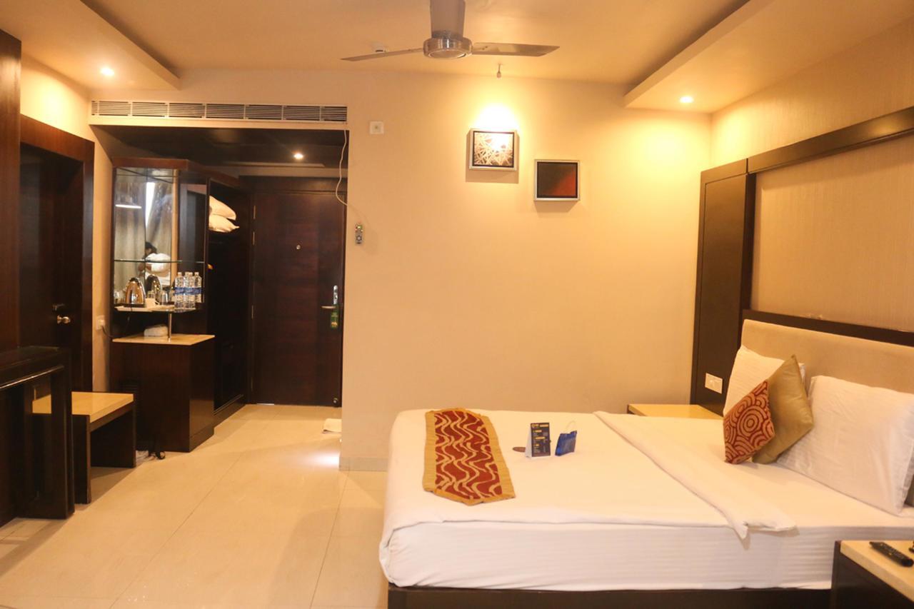 Oyo 3345 Shubham Beach Hotel Puri Kültér fotó