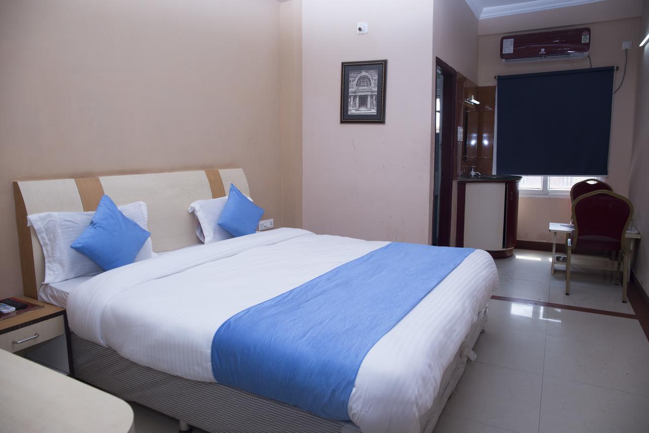 Oyo 3345 Shubham Beach Hotel Puri Kültér fotó