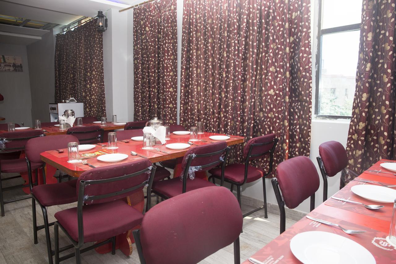 Oyo 3345 Shubham Beach Hotel Puri Kültér fotó